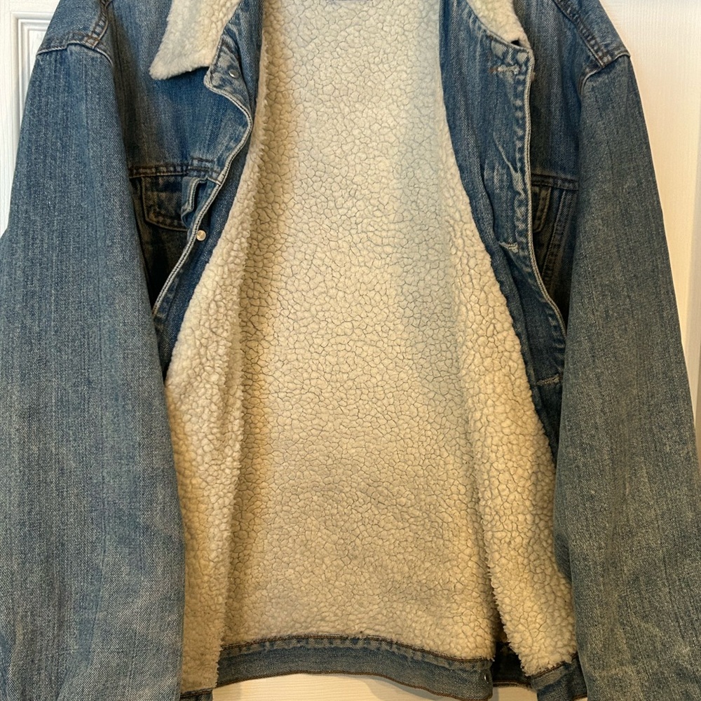 Levi's Blue Denim Jacket with Sherpa Lining